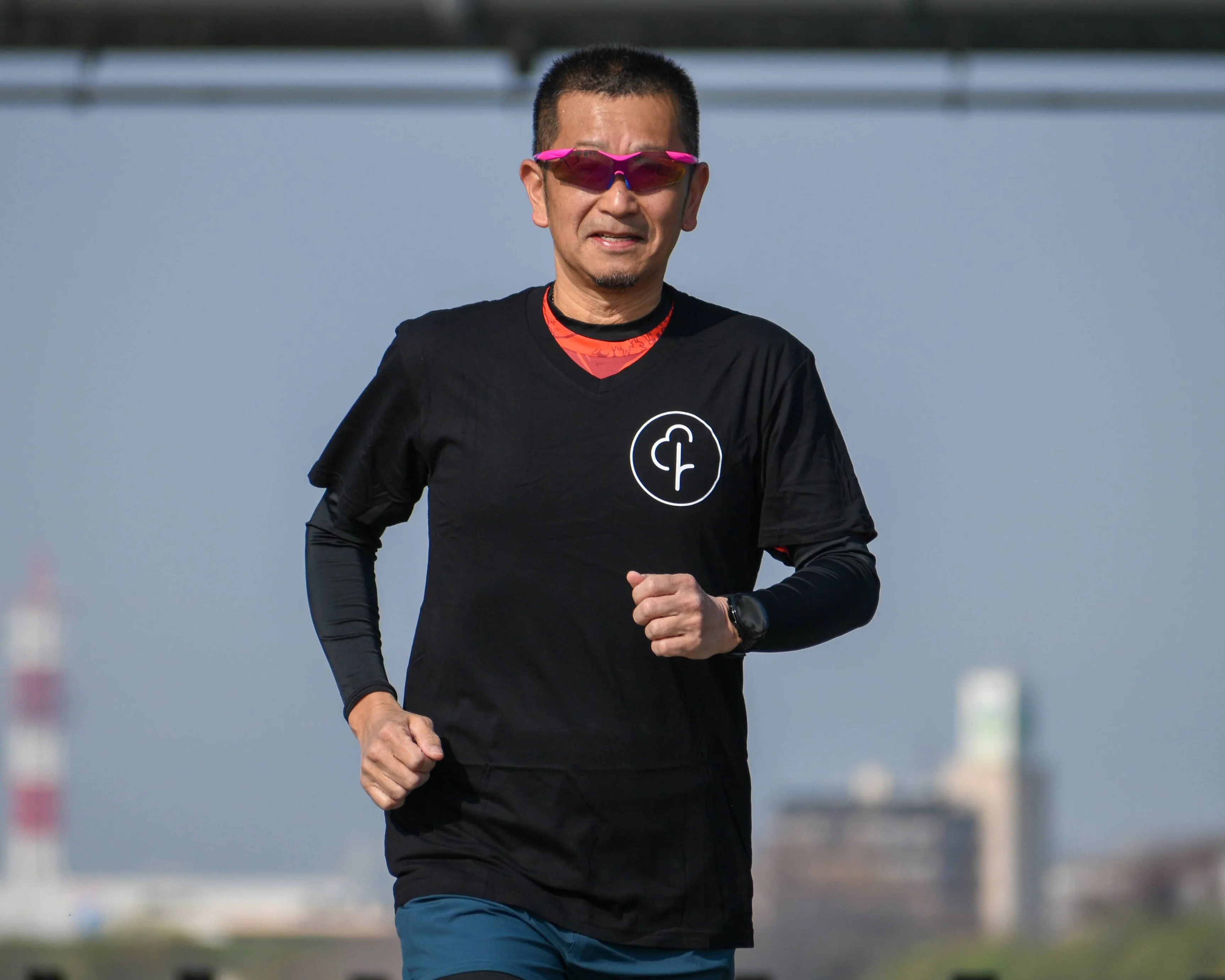 parkrun VネックTシャツ