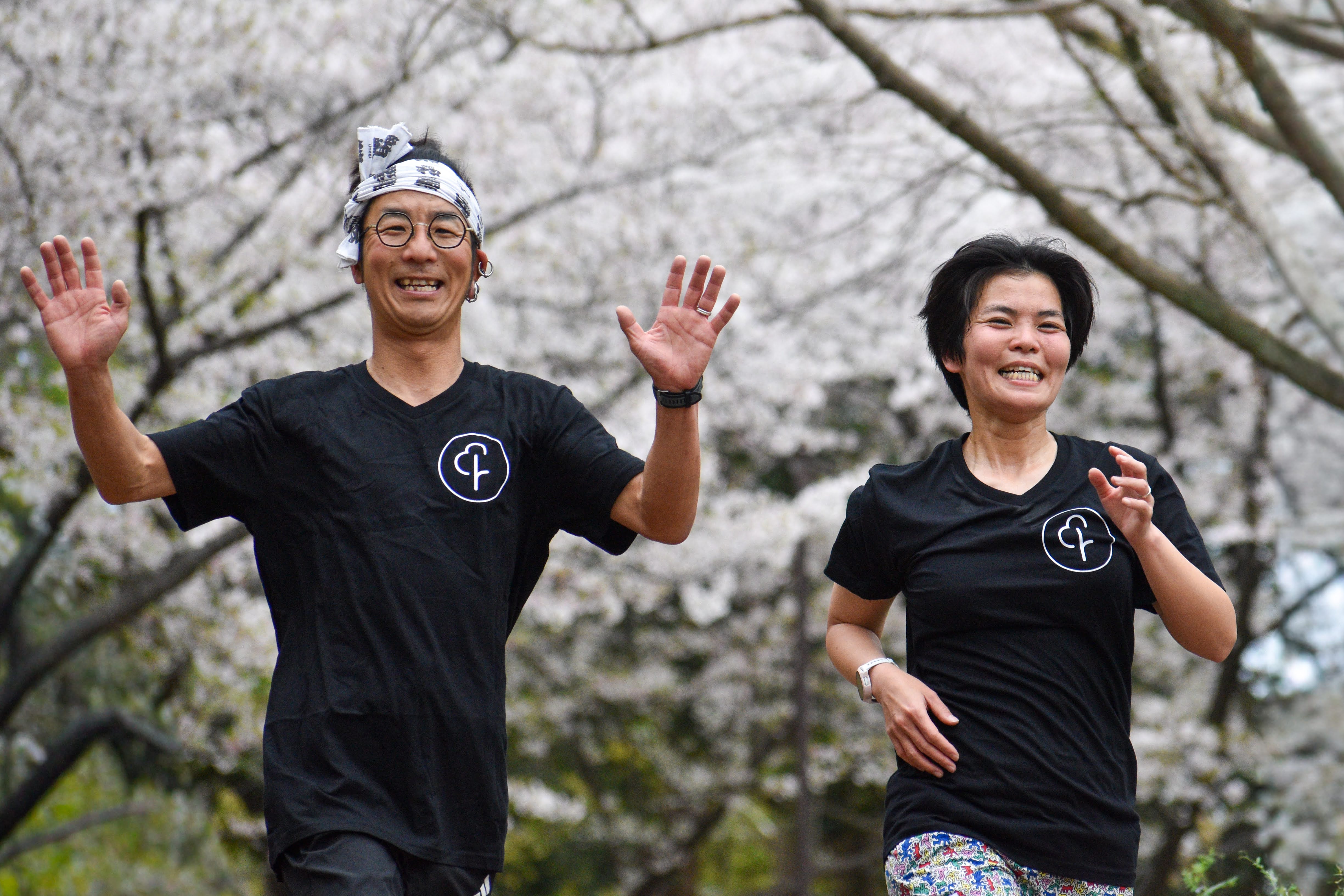 parkrun VネックTシャツ - Image 9